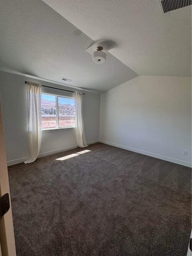 Building Photo - 14146 Blackbrush Cir