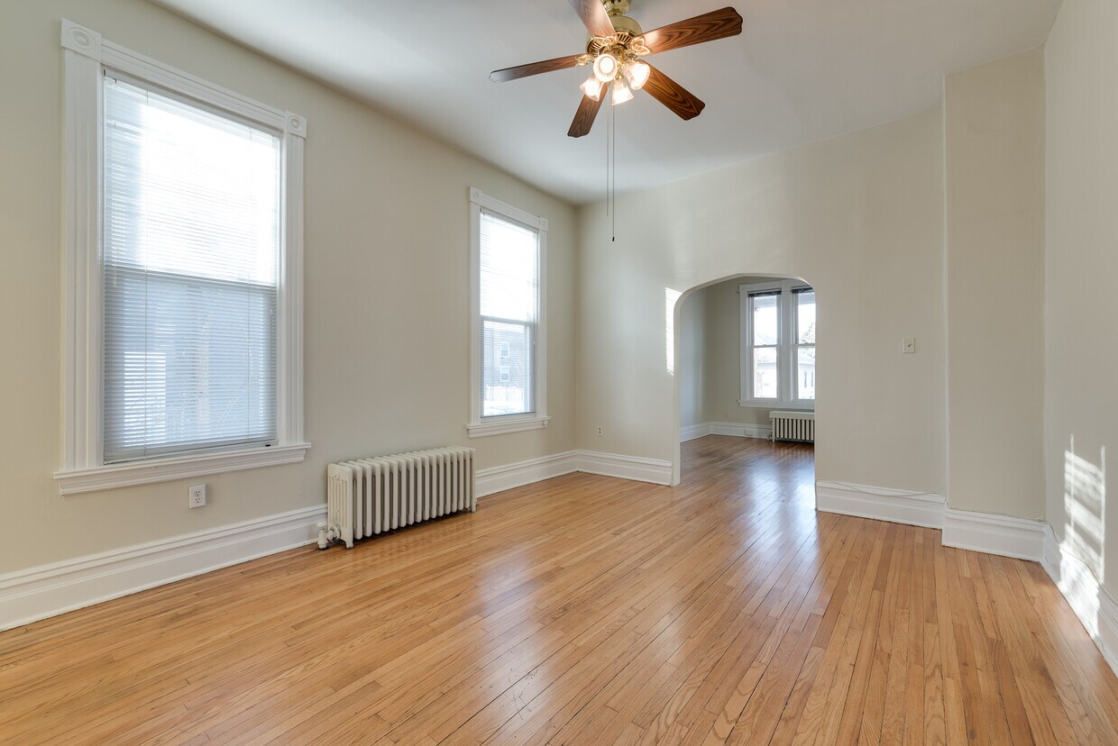 812 Beloit Ave Unit 2, Forest Park, IL 60130 Apartments in Forest