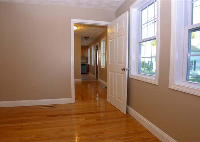 Foto del edificio - 15 Dalton Ct