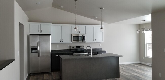 Foto del edificio - 401 Roark Way