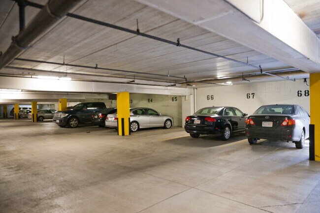 Foto del edificio - 1441 Beacon St