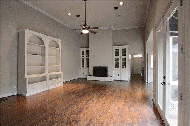 Building Photo - 5129 Del Monte Dr