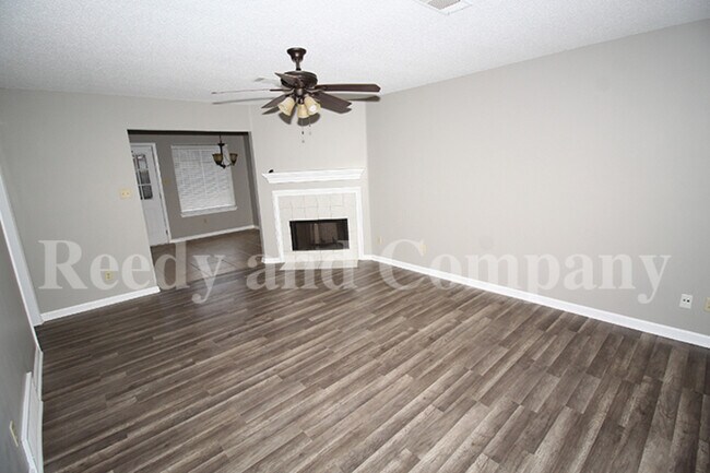 Building Photo - 5643 Morning Flower Dr