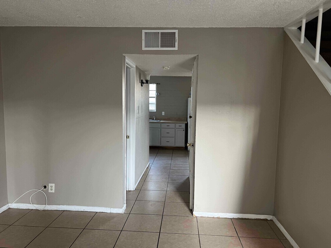 Foto principal - 3706 Keltner Ave