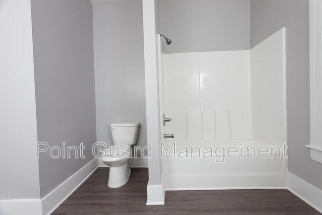 Building Photo - 1217 Bitting St