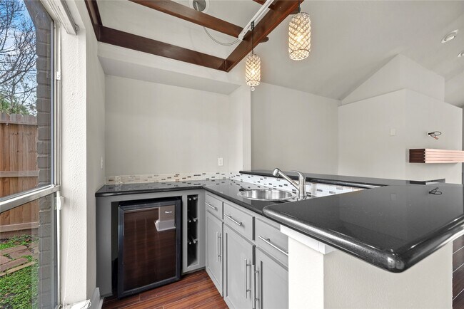 Foto del edificio - 12218 Moorcreek Dr