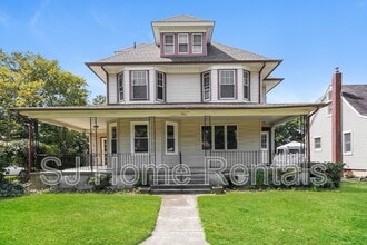 Building Photo - 745 Highland Ave