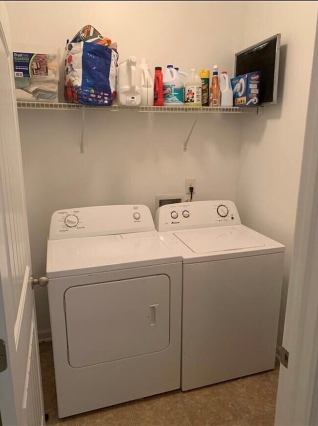 Foto del edificio - 805 Pleasant Hill Rd NW