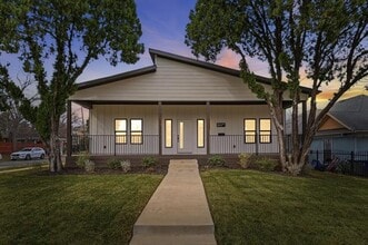 Building Photo - 901 Elsbeth St