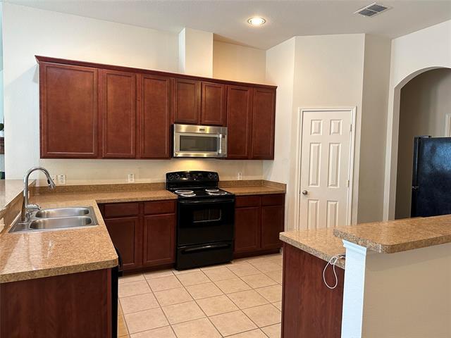 Foto del edificio - 2124 Catherine Ln