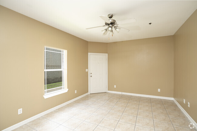 2BR, 1BA - 975SF Living Room - Pike Plaza