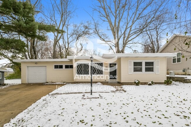 Building Photo - 20 St Laurence Dr