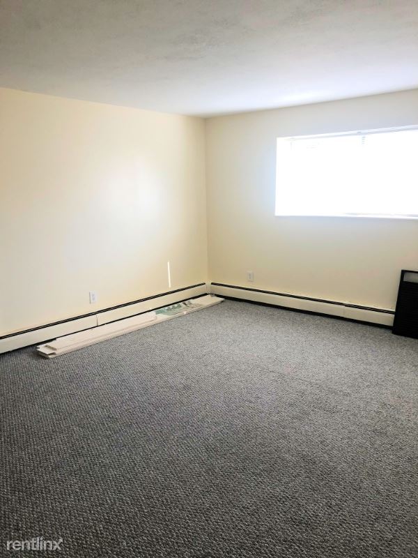 Building Photo - 211 W Squantum St