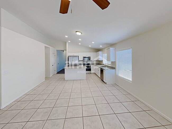 Building Photo - 9224 E Lobo Ave