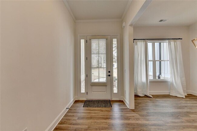 Foto del edificio - 1329 Davis St