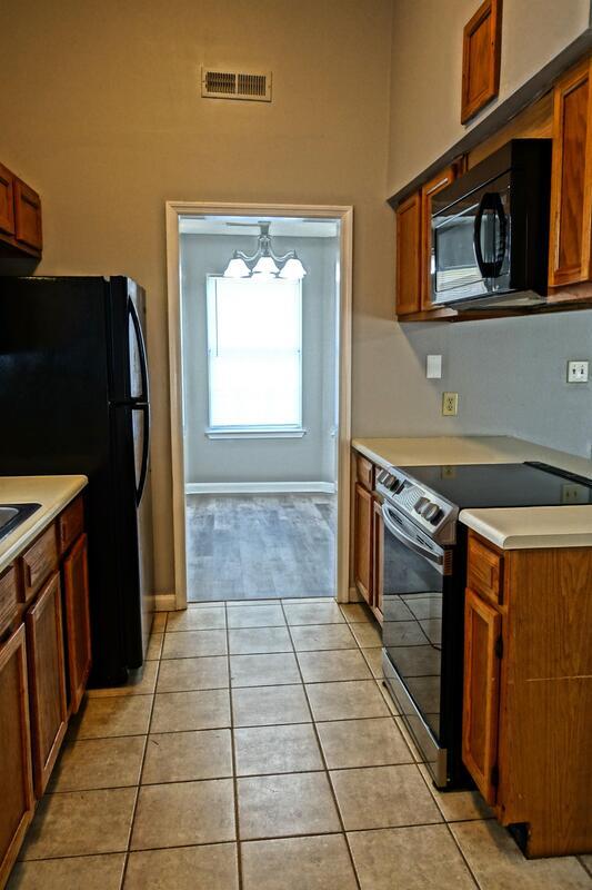 Foto del edificio - 13916 Sandhurst Dr SW