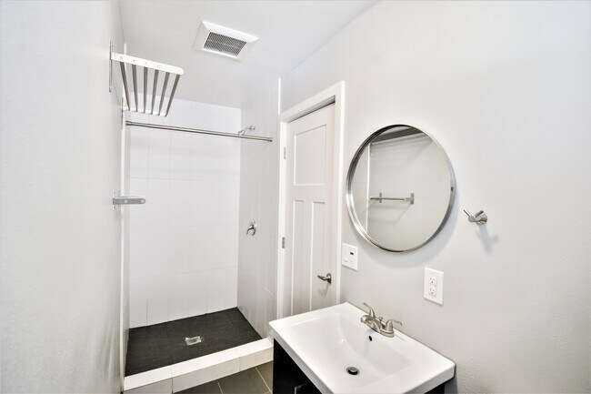 Foto del edificio - 623 Federal Ave E