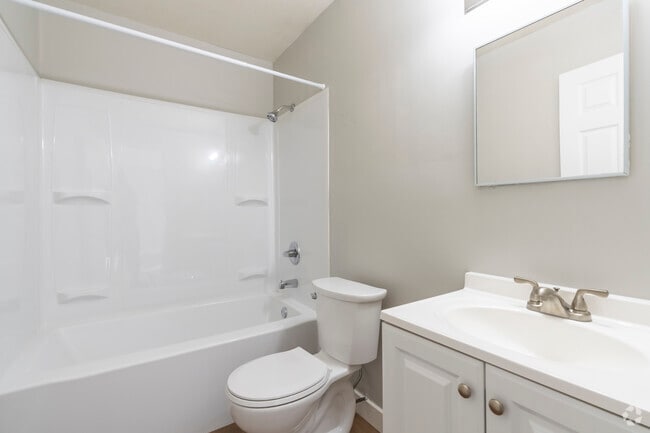 2BR, 1BA - 650SF - Updated - Bathroom - Campbell Apartments