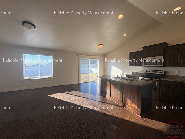 Foto del edificio - 3840 Slate Dr