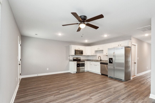 Interior Photo - West Fork Crossings