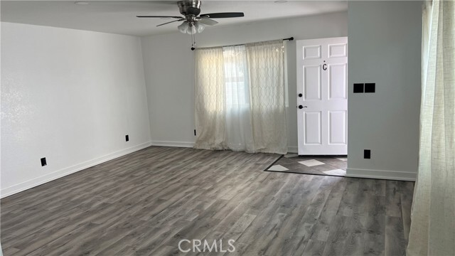 Foto del edificio - 4061 W 132nd St