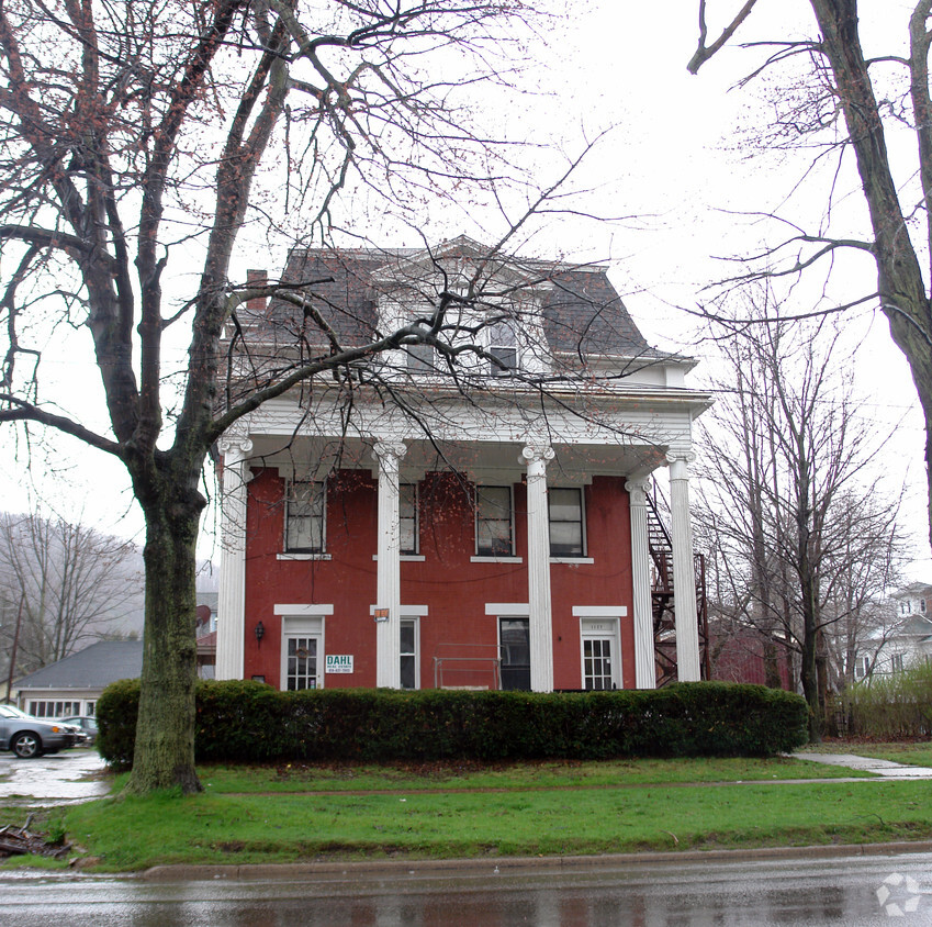 Building Photo - 1127 Liberty St