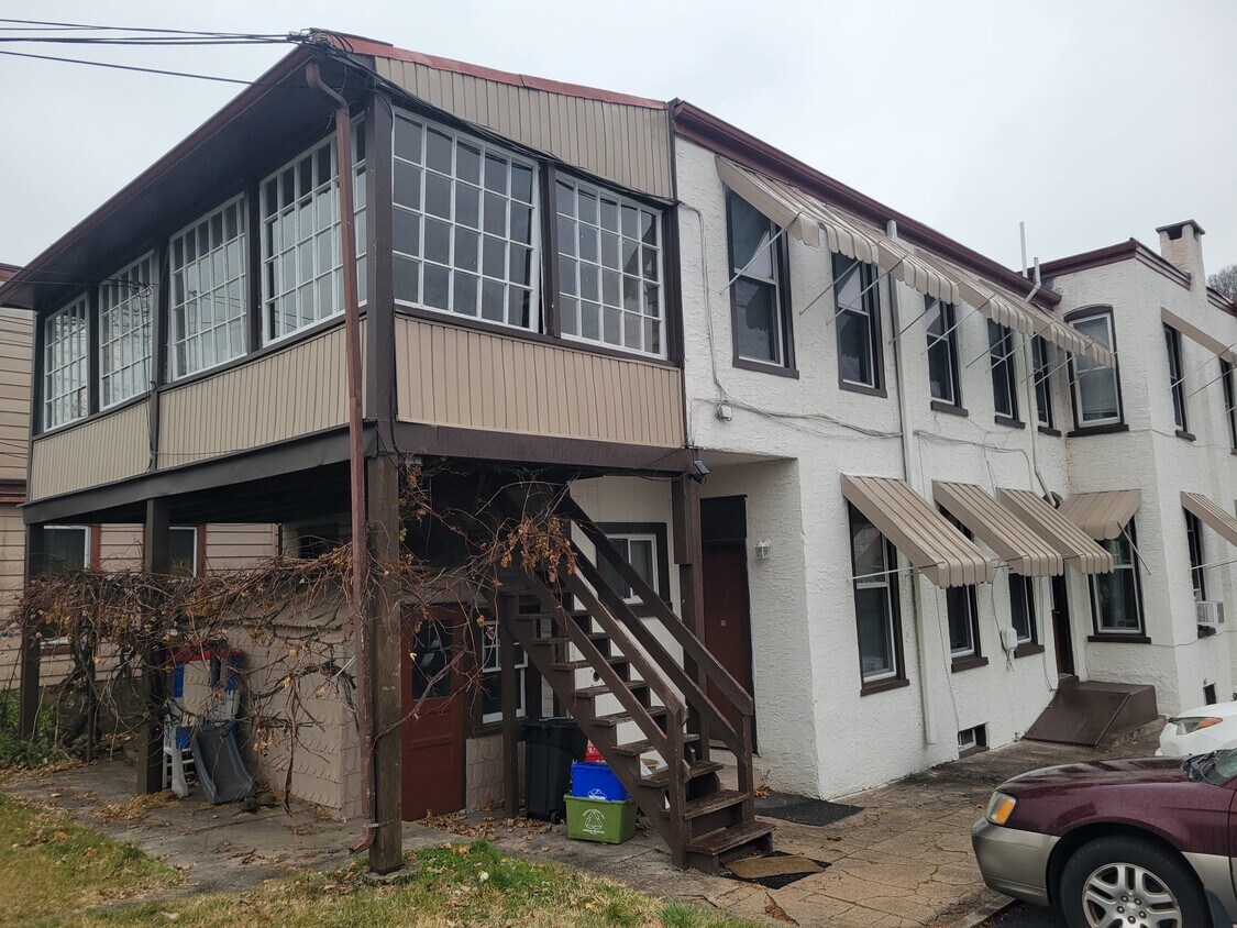 Primary Photo - 2232 Perkiomen Ave