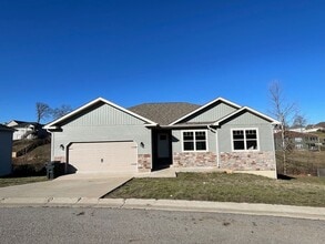 Building Photo - 106 Kennedy Ct