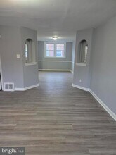 Building Photo - 1313 Wells St