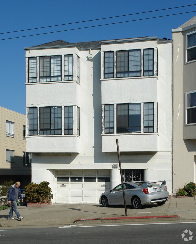 Foto principal - 3010-3012 Turk Blvd