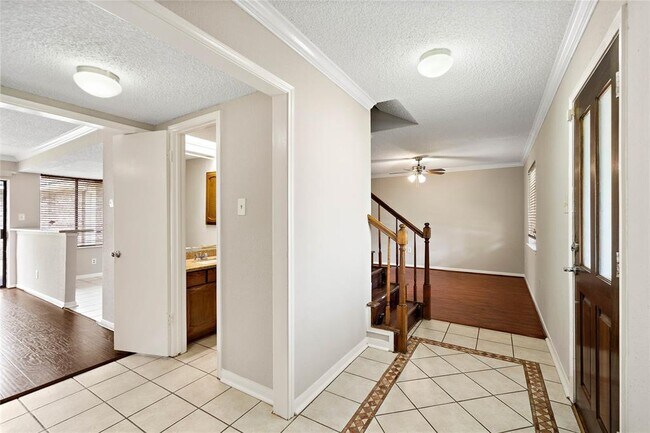 Foto del edificio - 3938 Green Crest Dr