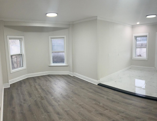 Foto del edificio - 1970 E 71st St