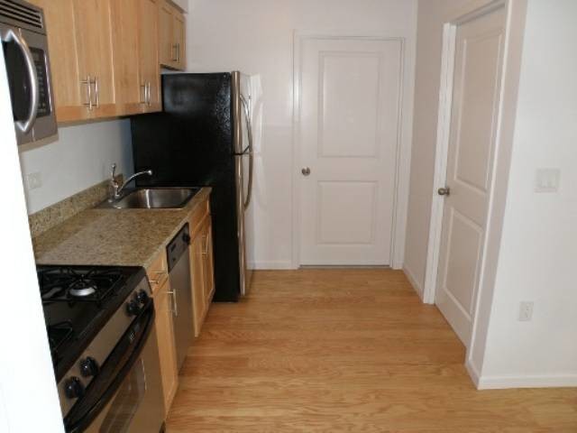 Foto principal - 31-52 31st St