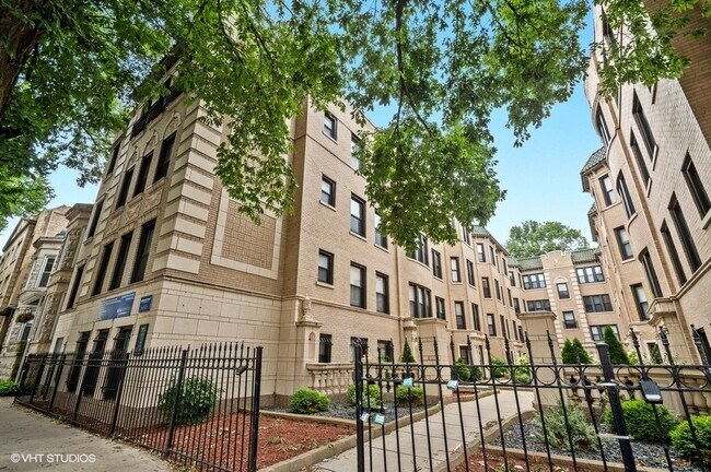 Foto del edificio - 4038 N Ashland Ave