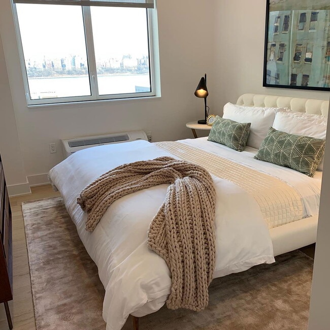 Photo - Boulevard East, North Bergen, NJ 07047 - 2... Apartment