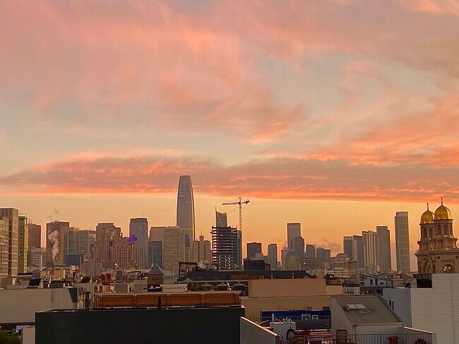 Enjoy your breakfast or grilling on your private rooftop deck with 270-degree panoramic views - 1095 Natoma St