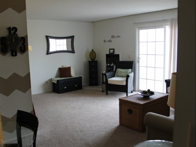 Living Room - Williamsburg Apartments