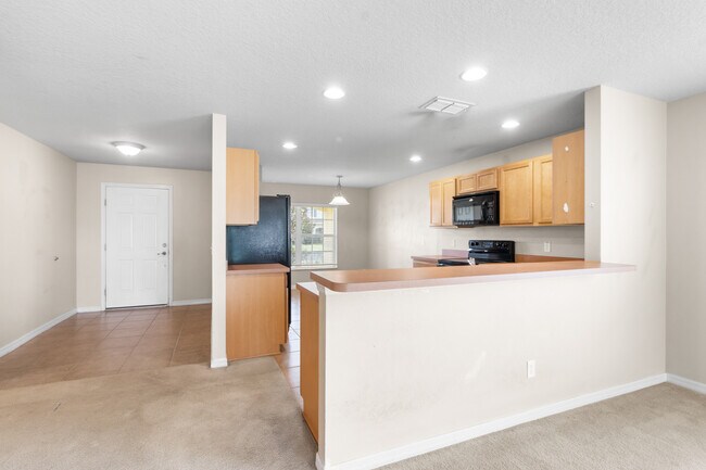 Building Photo - 1127 Maplebrook Dr