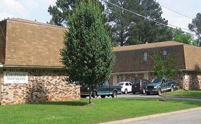 Primary Photo - Crestview Apt 2BD 1.5 BA