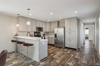 Building Photo - 1607 American Dr