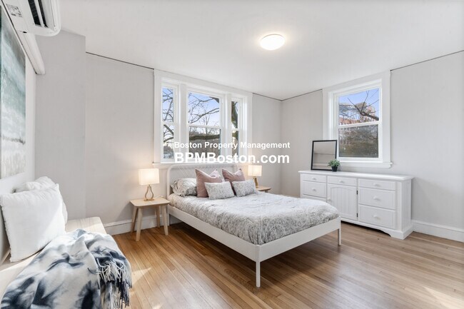 Foto del edificio - 56 Butler Rd
