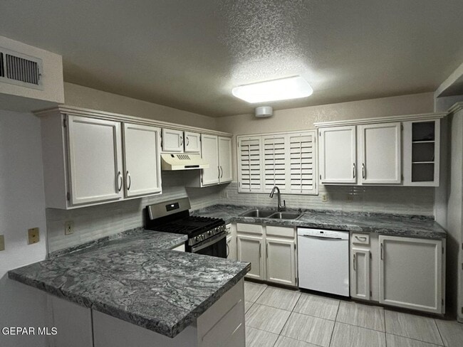 Building Photo - 1158 Hunters Ridge Pl