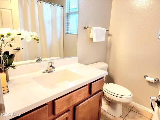 Foto del edificio - 5256 W Leodra Ln