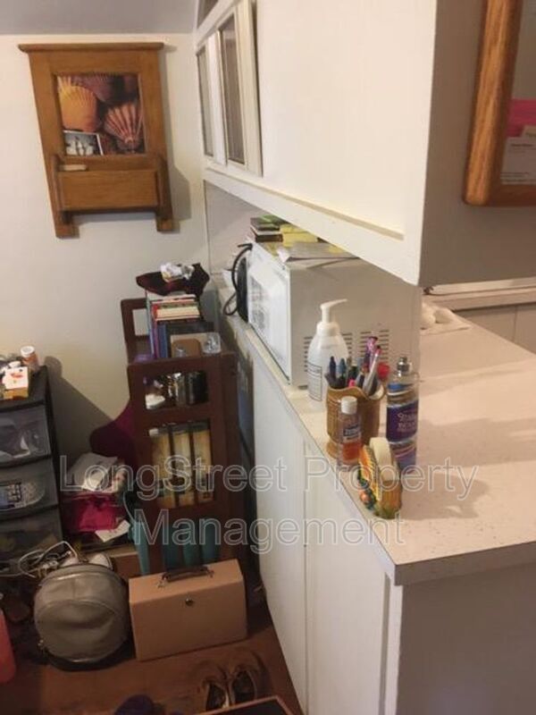 Foto del edificio - 722 NW 11th St
