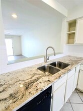 Building Photo - 500 Tiki Dr