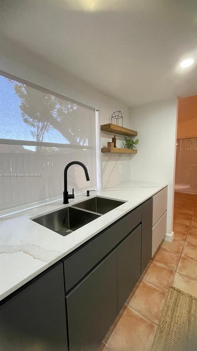 Foto del edificio - 15210 SW 48th Terrace