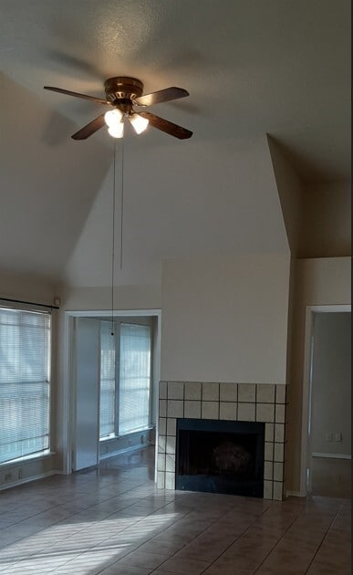 Building Photo - 6406 Costa Mesa Dr