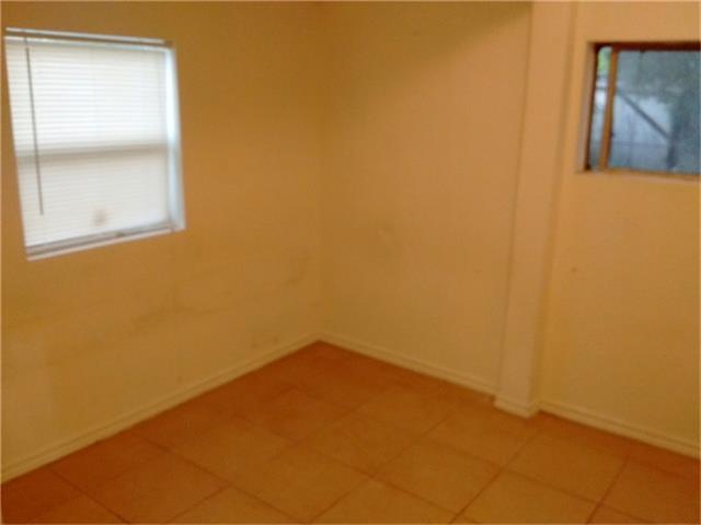 Building Photo - 2713 Cochran St