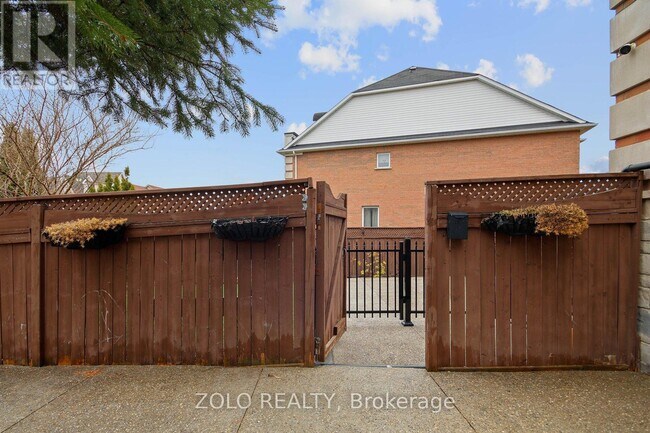 Photo du bâtiment - 16 Sergio Marchi St