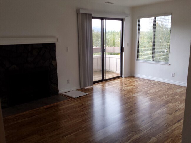 Foto del edificio - 11720 Business Blvd